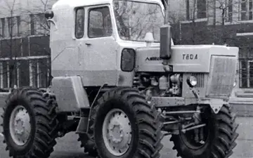 Образец интегрального трактора 1969 года Т-80А