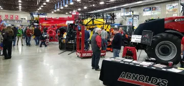 Сельхозтехника на выставке Farm & Power Show North American  в США (источник: tradexpos.com)