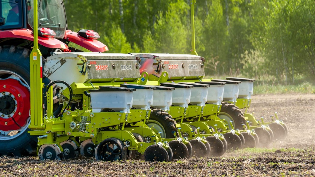 OPTITECH AGRO представил новую сеялку DEBONT 2BQS-8A - glavpahar.ru