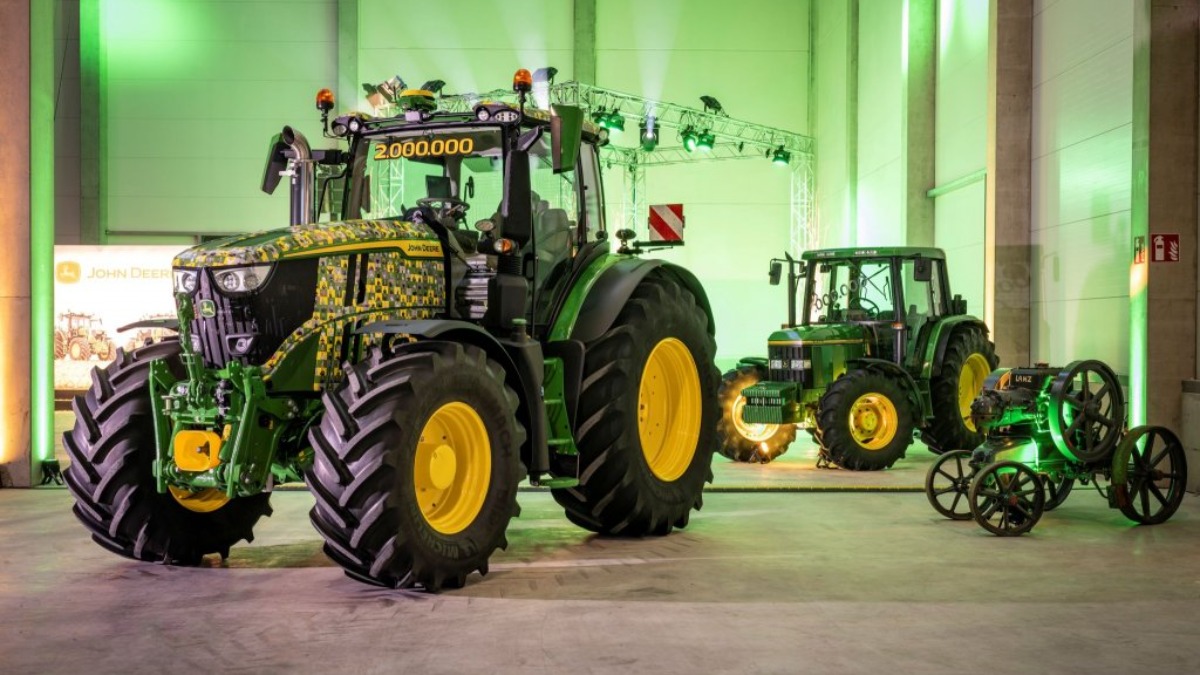 На заводе John Deere в Мангейме выпустили юбилейный трактор - glavpahar.ru