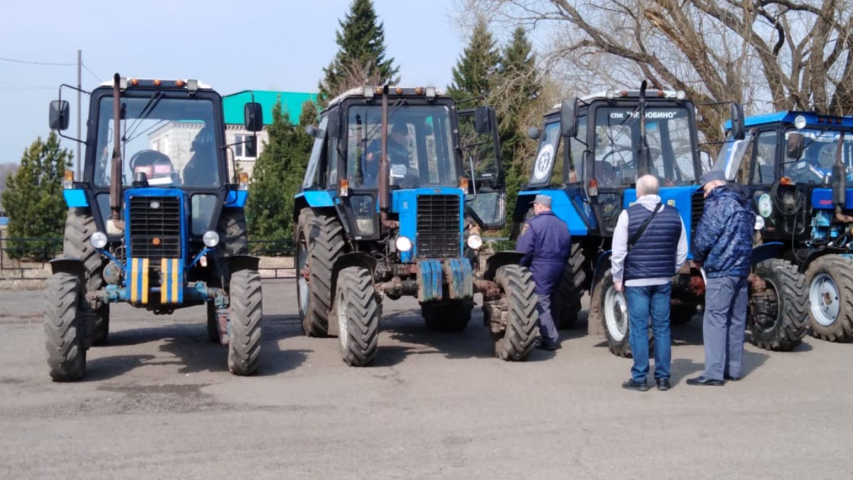 В СПК Нелюбино впервые выбрали лучших трактористов-машинистов - glavpahar.ru