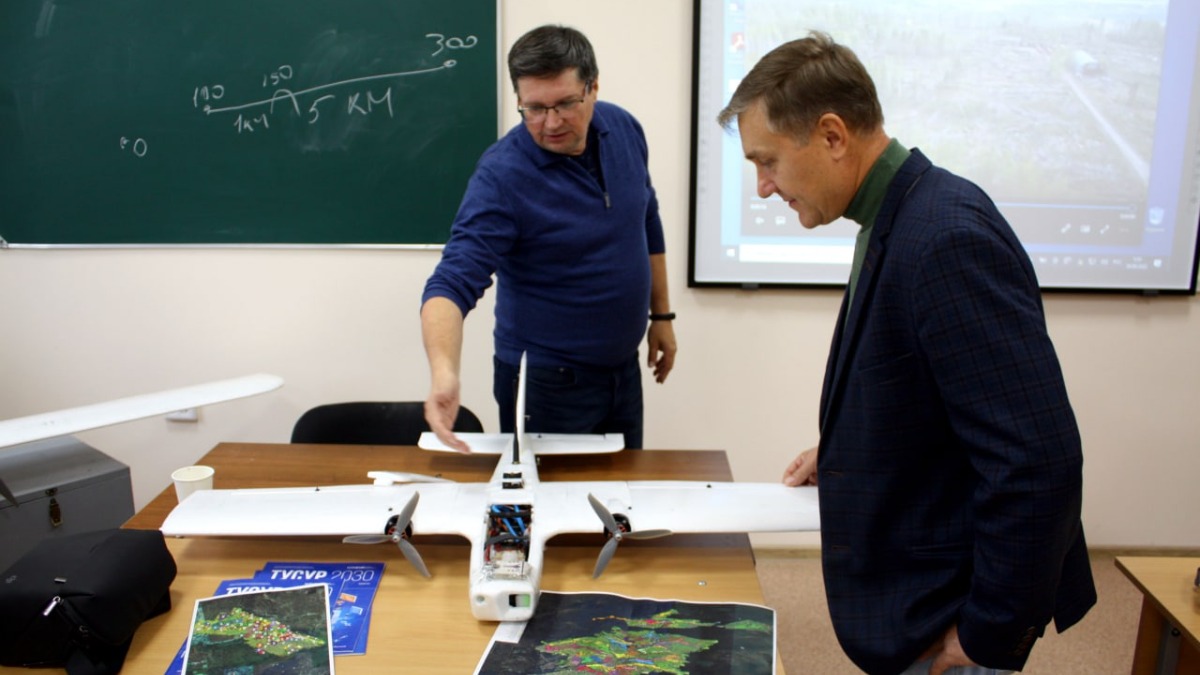Семинар по применению дронов собственного производства
