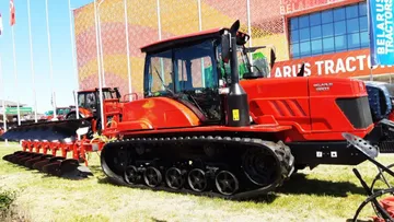Гусеничный трактор BELARUS от МТЗ на выставке БЕЛАГРО-2023