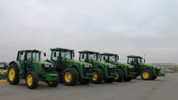 Сельхозтехника John Deere (фото иллюстративное)