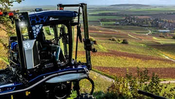 Новая линейка тракторов TE6 от New Holland для виноградников и садов