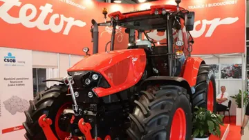 Прототип нового трактора Zetor, показанный на сельскохозяйственном салоне «Земе Живителька» в Ческе-Будеевице, Чехия