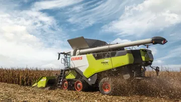 Зерноуборочный комбайн CLAAS TRION 740