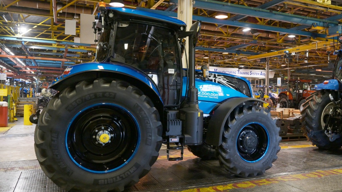Трактор New Holland T7.225
