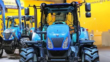 Новый универсальный трактор New Holland T5S на SIMA-2022