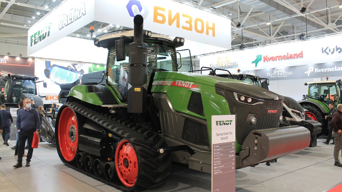 Иван Моржаков: об особенностях нового трактора Fendt 1100 Vario MT —  простым языком о сложном - glavpahar.ru