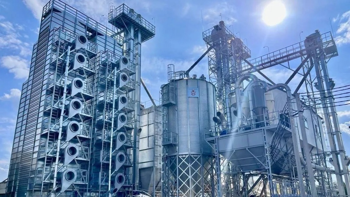 Новые комплексы по хранению и сушке зерна появились в Татарстане и Кировской области