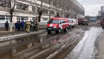 На территории Ярославского моторного завода случился ожар