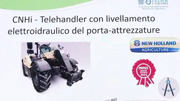 Система самовыравнивания телескопического погрузчика New Holland получила награду EIMA Innovation Award 2022