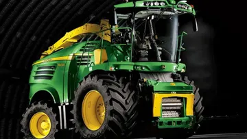 Кормоуборочный комбайн John Deere 8600i