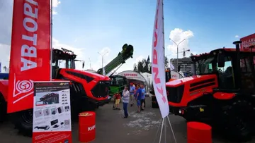 Тракторы КИРОВЕЦ К-525 и К-7М на выставке «БЕЛАГРО-2022»