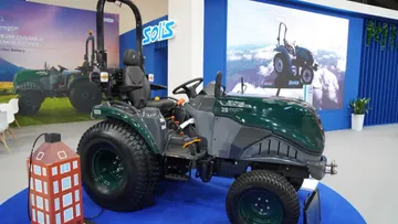Электрический трактор Solis 26 Electric на выставке Eima 2022