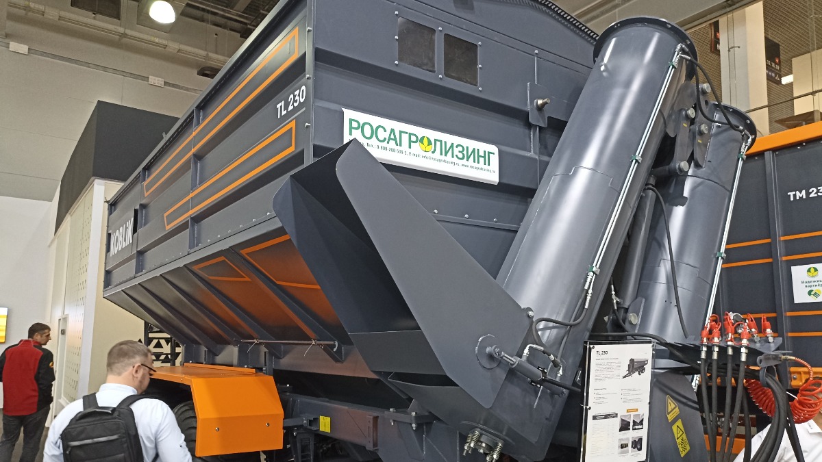Шнек бункера-перегрузчика TL 230 от Koblik Group