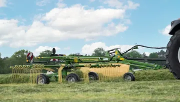 Новый валкообразователь Krone Swadro S 460 DB