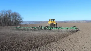 Испытания сельхозтехники на полях Курской области