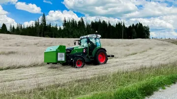 Электротрактор Fendt E100 Vario в работе