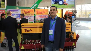 Равиль Абушаев — коммерческий директор НьюТехАгро (техника для луговодства Vredo и Evers) на выставке «Золотая осень-2021»