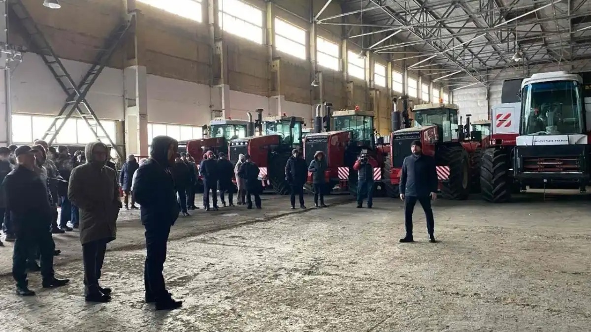 В Тюменской области могут появиться новые зоны для хранения белорусской  агротехники — Всё о сельхозтехнике glavpahar.ru