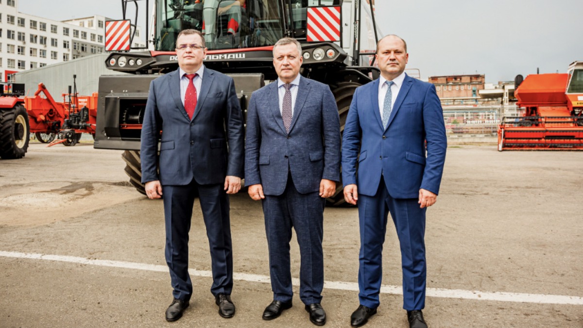Ростсельмаш и Иркутская область подписали партнерское соглашение