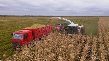 Новый рекорд России установлен на сельхозтехнике Ростсельмаш