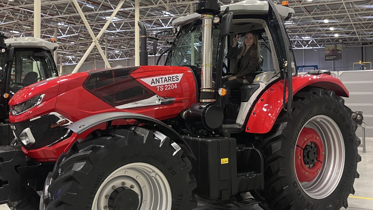 Китайский трактор HANWO ANTARES TS 2204