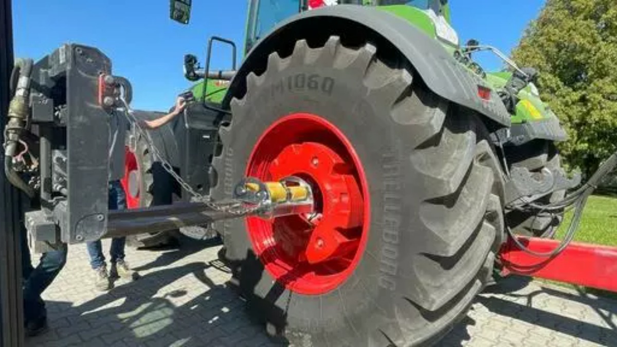Новое подъемное устройство Fendt