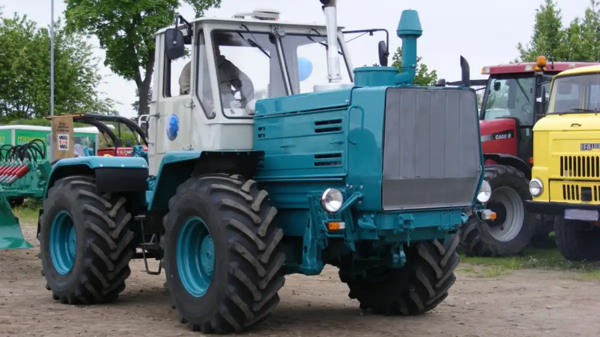 Т-150к трактор