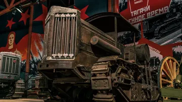 Гусеничный трактор «Коммунар» в музее «Битва за Ленинград имени З.Г. Колобанова»