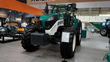 Трактор LOVOL 8000 серии на выставке Agritechnica 2023