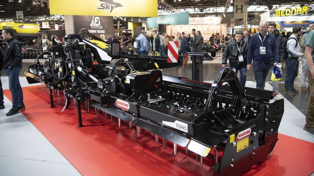 Лимитированная версия активной бороны Maschio Gaspardo Toro Isotronic BLACK EDITION на выставе SIMA-2022