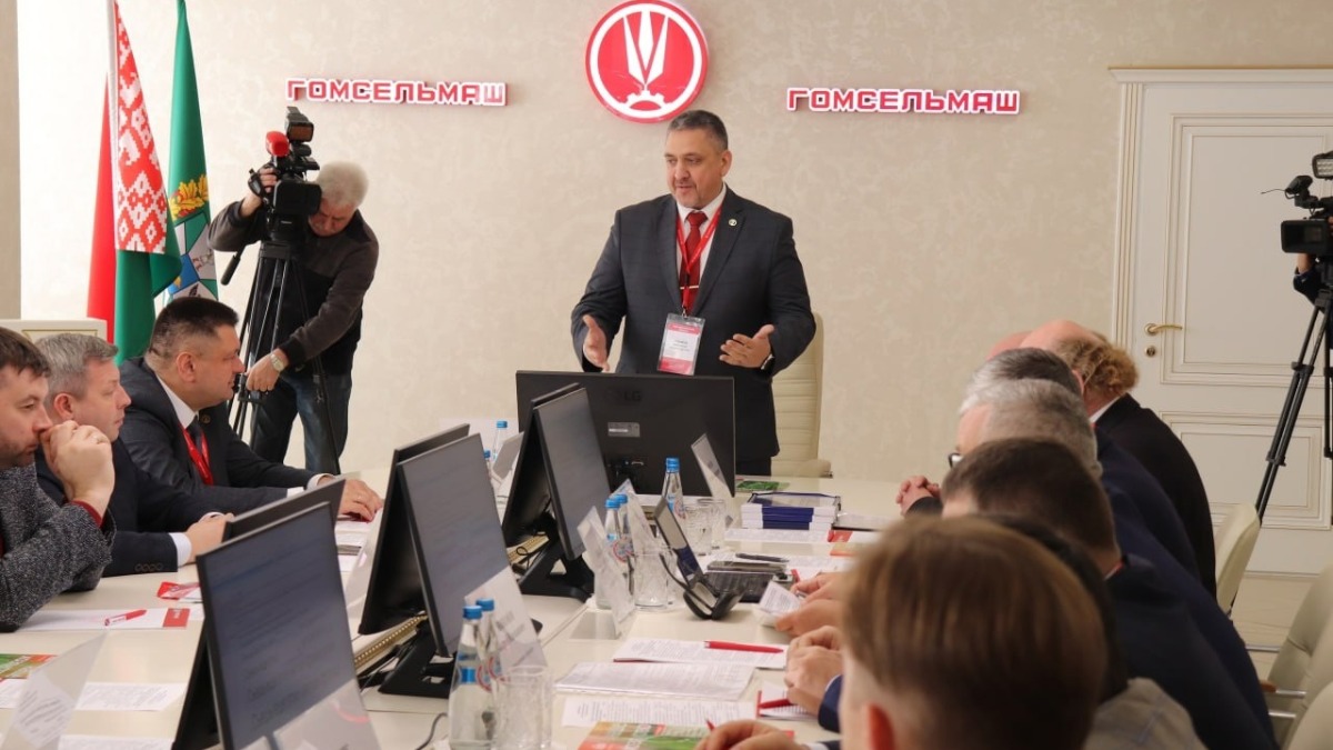 Выступление гендиректора ОАО «Гомсельмаш» на пленарном заседании СП «Прогресс»