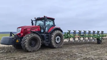 Трактор McCormick X8.631 при тестах в Беларуси