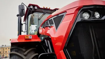 Петербургский тракторный завод произвел рекордное количество машин за 2022 год