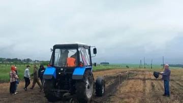 В Балахтинском районе Красноярского края состоялся конкурс пахарей среди студентов и школьников