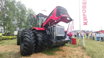 Петербургский тракторный завод выводит на рынок две новые модели тракторов Кировец К-743М и К-746М с китайскими двигателями Weichai