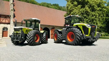 Юбилейная серия тракторов CLAAS XERION в ретро-стиле
