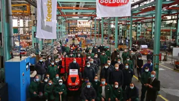 Производство тракторов Goldoni