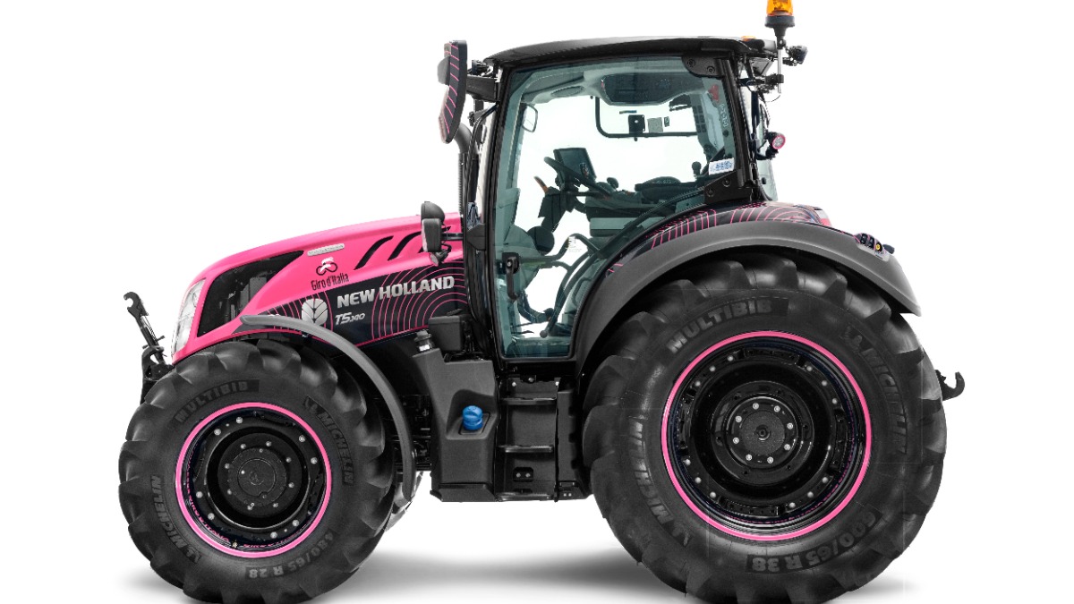 Внешний вид трактора New Holland T5.140 Giro d’Italia 