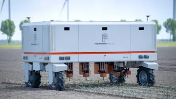 Новая версия робота Robot One от Pixelfarming Robotics имеет большую колесную базу и меньшую высоту