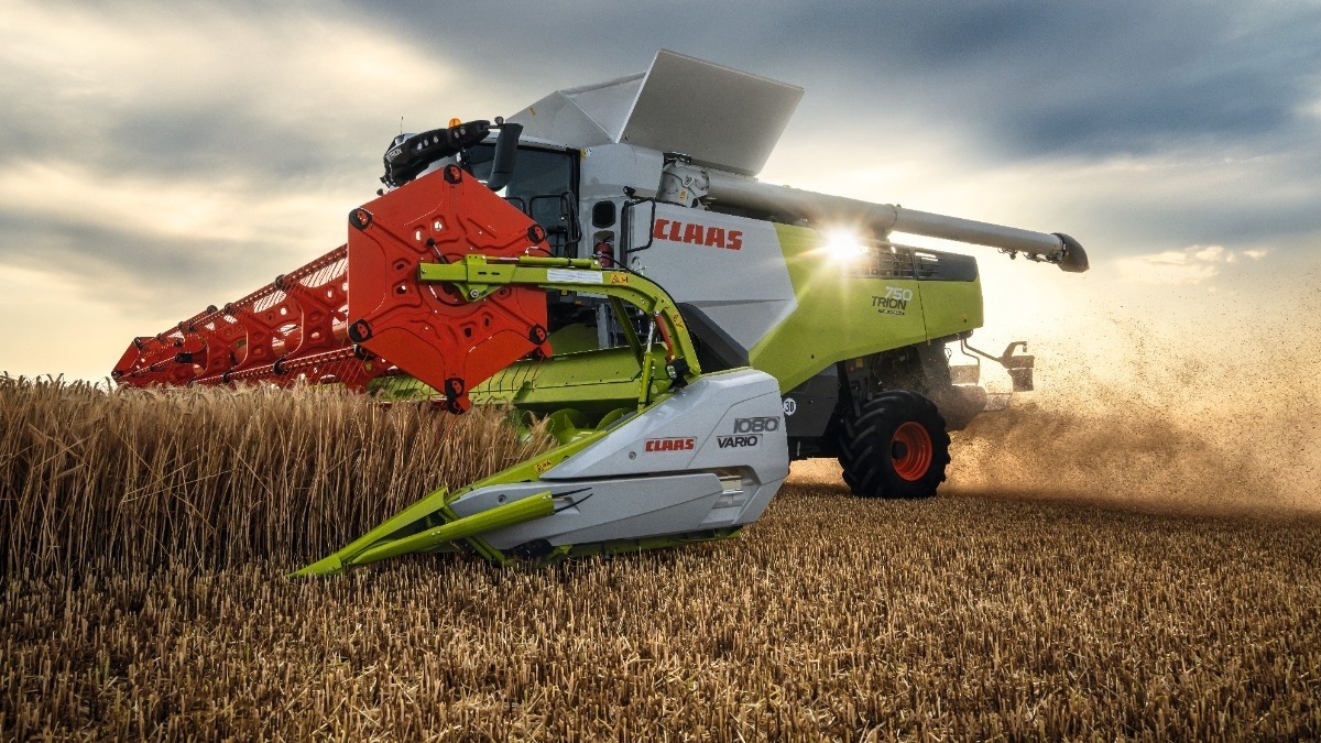 Claas выпустил 100-й зерноуборочный комбайн Jaguar Terra Trac - glavpahar.ru