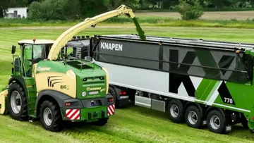 Благодаря мощным гидравлическим насосам полуприцепы KX 650 и KX 770 разгружаются за 3,5 минуты