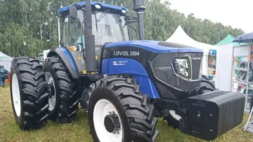 Трактор Lovol TD2004 на Дне Брянского поля 2022