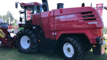 Внешний вид кормоуборочного комбайна GOMSELMASH FS650, показанного на БЕЛАГРО-2024