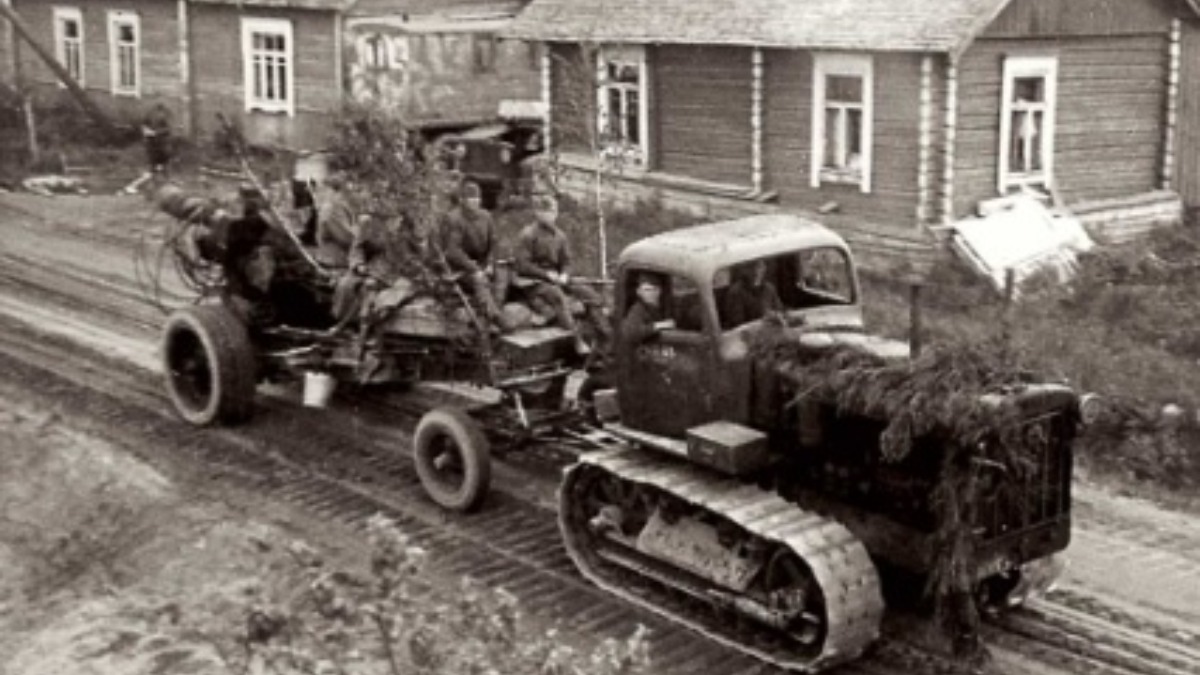 История семи подвигов — трактористы и трактористки-герои времен Великой  Отечественной войны — Всё о сельхозтехнике glavpahar.ru