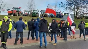 Польские фермеры перекрыли дороги в знак протеста против поставок зерна из Украины