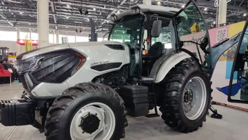 Новая модель трактора СКАУТ ТС-1304С на выставке ТатАгроЭкспо-2023 в Казани